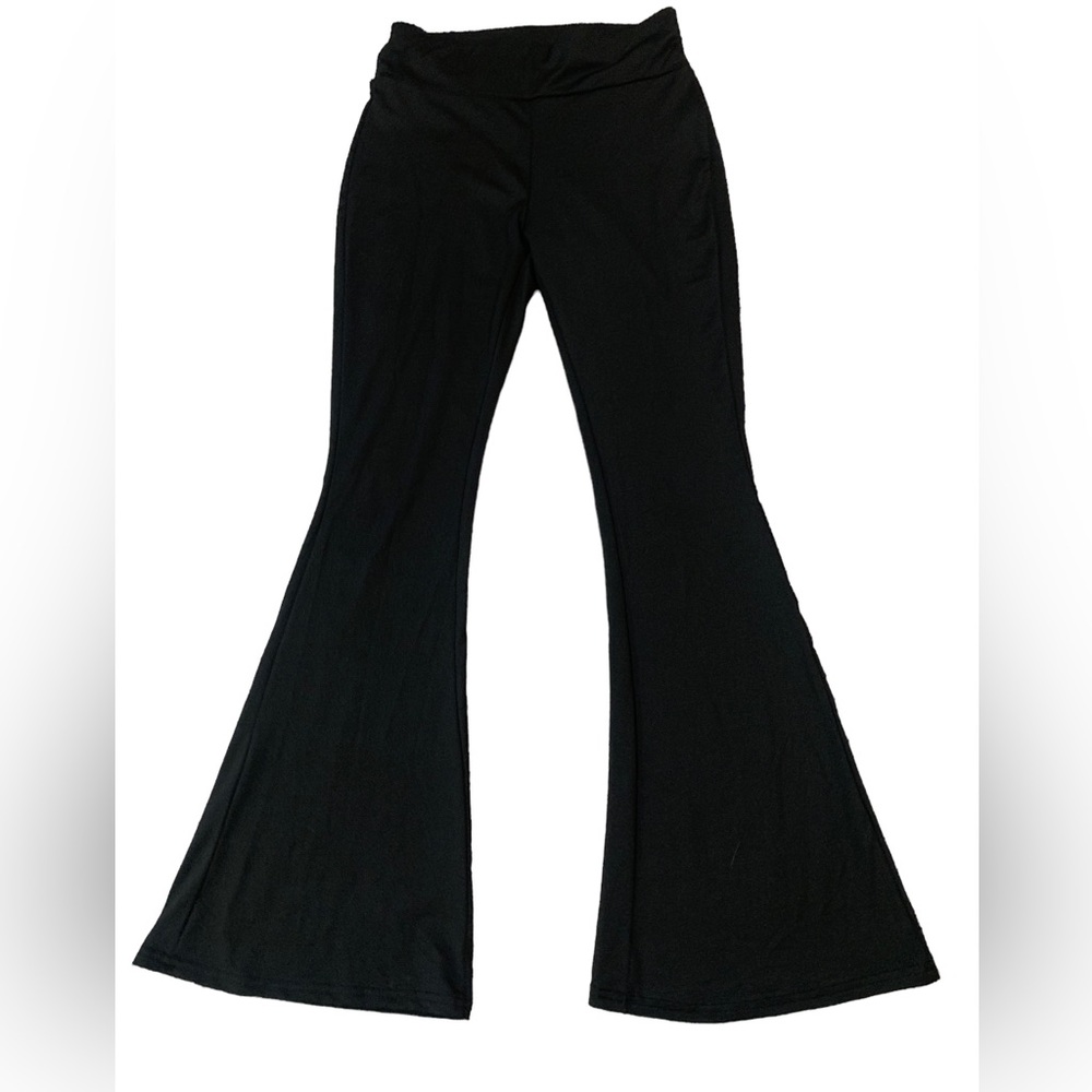 Super stretchy fit and flat Y2K pants